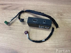 Audi 8W0035708 Q5 (FY) 2018 Multimedijos sąsaja su valdymo bloku