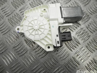 Tesla G03482-101, 122121, A4042 / G03482101, 122121, A4042 Model Y 2022 Moteur de lève-vitre Right Rear - Image 1