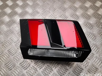 Peugeot 9810477880 3008 SUV 2018 Feu arrière - Image 1