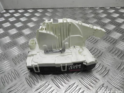 Mercedes-Benz A 099 730 06 35 / A0997300635 E-CLASS (W212) 2012 Durų užraktas - Nuotrauka 1