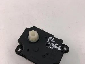 Renault N101980G MEGANE III Hatchback (BZ0_) 2012 Moteur de réglage pour volet de régulation