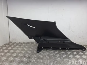 Lexus 6247152490 LBX 2025 Poszycie słupka D góra prawa strona