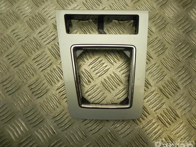 Škoda 5E2 863 212 A / 5E2863212A OCTAVIA III Combi (5E5) 2014 Cadre - Image 1