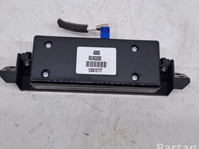 Hyundai 96240Q0000 i20 III (BC3, BI3) 2024 Amplificateur d'antenne - Image 1