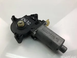 Toyota 0130821745 AVENSIS (_T22_) 2002 Moteur de lève-vitre