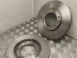 Nissan 24012001191, 40206G9500 PATROL GR V Wagon (Y61) 2003 Disque de frein