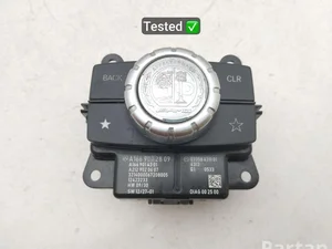Mercedes-Benz A1669002809, A1669014301, A2129020607 M-CLASS (W166) 2015 Interface multimédia avec unité de contrôle