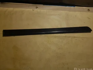 Volvo 09203786 V70 II (SW) 2002 Накладка декоративная сзади справа