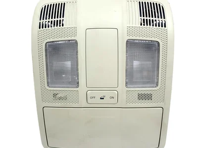 Mazda TG1667SS1C 3 (BM) 2018 Éclairage intérieur - Image 1