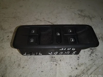 Škoda YETI (5L) 2015 Moteur de lève-vitre Left Front - Image 1