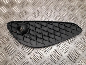 Mercedes-Benz A 247 885 70 02 / A2478857002 B-Class (W247) 2022 Grillades