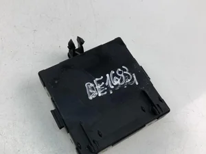 Mercedes-Benz A2059003122 C-CLASS (W205) 2017 Unidad de control de puertas