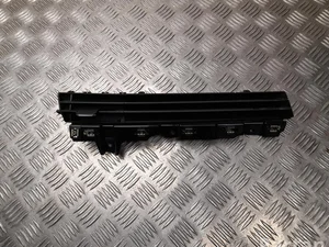 Renault 687503053R Clio V 2019 Évent Central