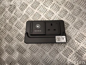 Kia 916B2-EZ530, 916B2-EZ530RBQ / 916B2EZ530, 916B2EZ530RBQ EV4 (CT) 2026 Įvesties įrenginys