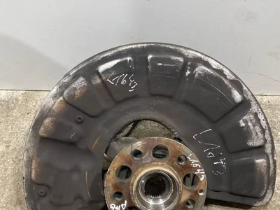 Mercedes-Benz CLS (C218) 2014 Logement de roulement de roue Left Front - Image 1