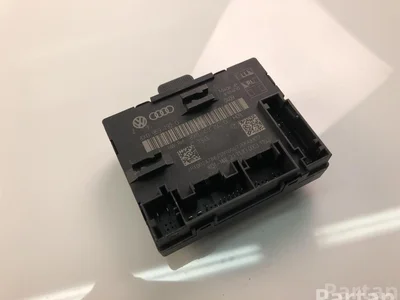 Volkswagen 8X0959792D GOLF VI (5K1) 2012 Control unit for door - Image 1
