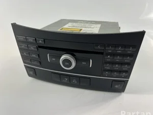 Mercedes-Benz A2129069900; A2128700089 / A2129069900, A2128700089 E-CLASS (W212) 2012 Radio / lecteur CD