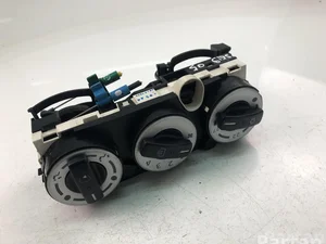 Mitsubishi 60668304 COLT VI (Z3_A, Z2_A) 2010 Contrôle automatique de la climatisation