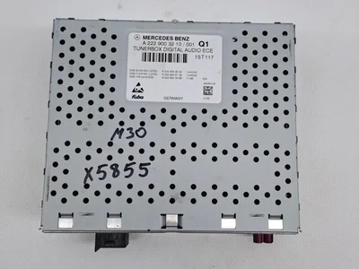 Mercedes-Benz A2229003210 C-CLASS (W205) 2015 Amplificateur audio - Image 1