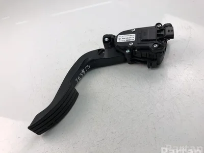 Renault 8200426241E TWINGO II (CN0_) 2010 Pédale d'accélérateur - Image 1