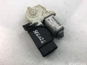Volkswagen 1C1959802A BORA (1J2) 2003 Window lifter motor
