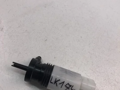 Mercedes-Benz A099866040 A-CLASS (W176) 2016 Pompe lave-glace - Image 1