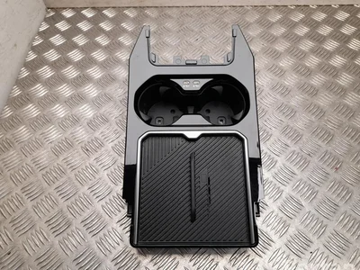 BMW 5A70141 5 G60 2024 Porte-gobelet - Image 1