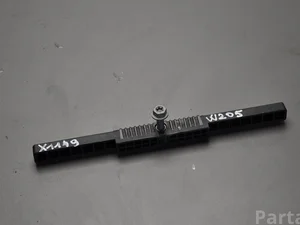 Mercedes-Benz A2056201801 C-CLASS (W205) 2018 Bac à batterie