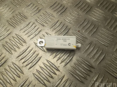 Jaguar GX63-18C901-CC / GX6318C901CC XF (X260) 2017 Amplificateur d'antenne - Image 1