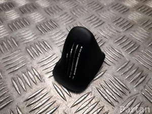 Tesla 1783717-00-A / 178371700A Model Y 2025 Marco