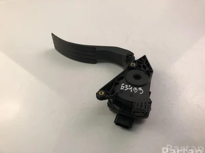 Renault 180029347R CLIO IV (BH_) 2014 Akseleratoriaus pedalas - Nuotrauka 1