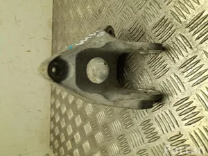 Nissan Ariya 2024 Support moteur