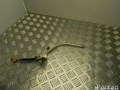 Toyota 1.5 / 15 YARIS (_P13_) 2014 Jauge d'huile - Image 1