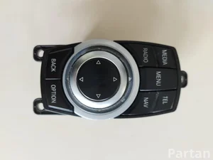 BMW 65829286699 1 (F21) 2014 Multimedialna zmieniarka ze sterownikiem