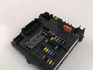 Volvo 8688264 V70 II (SW) 2008 Boîte à fusibles