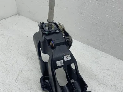 Peugeot 9824166680 208 II (P21) 2021 Levier de vitesse - Image 1