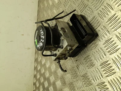 Nissan 476605X21A NP300 NAVARA (D40) 2014 Unité de commande hydraulique ABS - Image 1