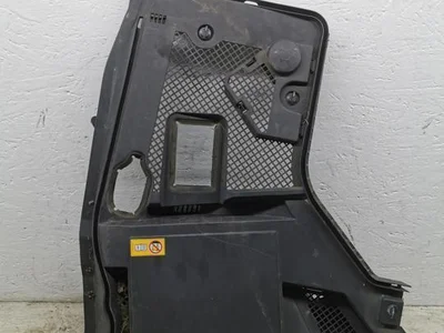 Mercedes-Benz A2058300703 C-CLASS (W205) 2015 Garniture de capot d'essuie glace - Image 1