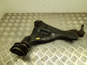 Mercedes-Benz 17T208A V-CLASS, Metris,  (W447) 2017 Devant  bras de commande de voie inférieur