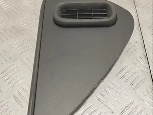 Maserati 670010230 QUATTROPORTE VI 2014 Garniture de panneau latéral