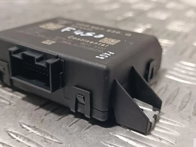 Porsche 7PP907530Q CAYENNE (92A) 2012 Interface de diagnostic (passerelle) - Image 1