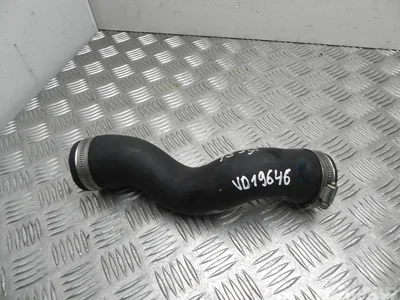 Ford C1B1-6K863-AD / C1B16K863AD B-MAX (JK) 2012 Prise d'air / Conduit d'air d'admission - Image 1