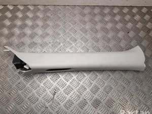 Ford USA LJ8B-R019A18-AD, LJ8B-R03512-ACW / LJ8BR019A18AD, LJ8BR03512ACW Mustang Mach-E 2023 Tapisserie voiture right side