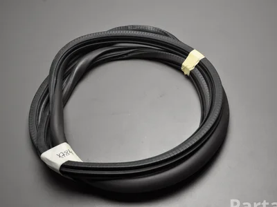 Peugeot 308 II 2016 Joint d'étanchéité de porte Right Rear - Image 1