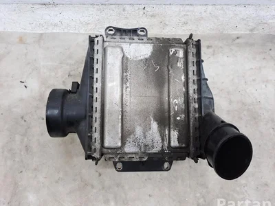 Mercedes-Benz A6510900314 C-CLASS (W205) 2015 Refroidisseur d'air comprimé intermédiaire - Image 1