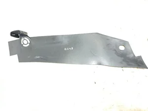 Chevrolet 005245873, 84381182 Corvette (C8) 2021 Moldura Plastico Derecho Limpia