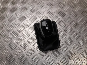 Volkswagen 2G1 713 203 M / 2G1713203M Taigo 2025 Revestimiento de la palanca de cambio