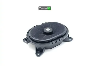 Land Rover K8D2-18808-AC / K8D218808AC Defender Station Wagon (L663) 2022 Caisson de basse