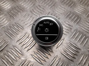 Mercedes-Benz A2239052003 C-Class estate (S206) 2022 Interrupteur de lumière