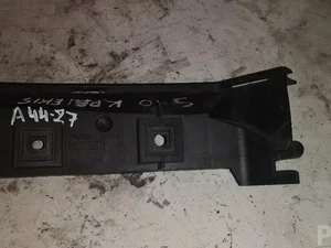 Volvo 30698696 V50 (MW) 2005 Support pour pare-chocs